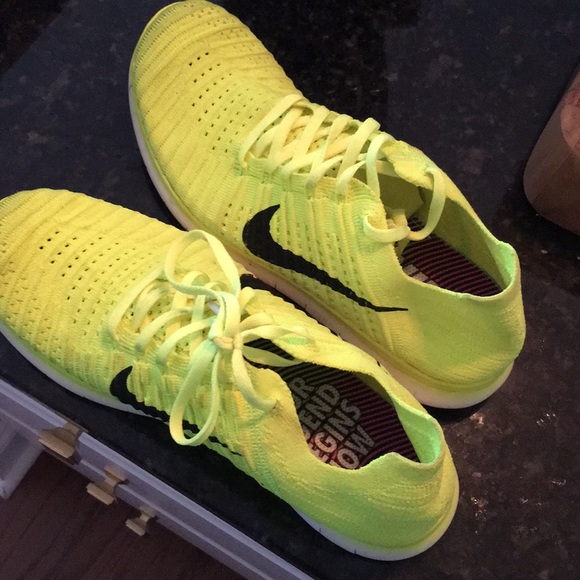 Nike’s Reserved - Picture 7 of 7